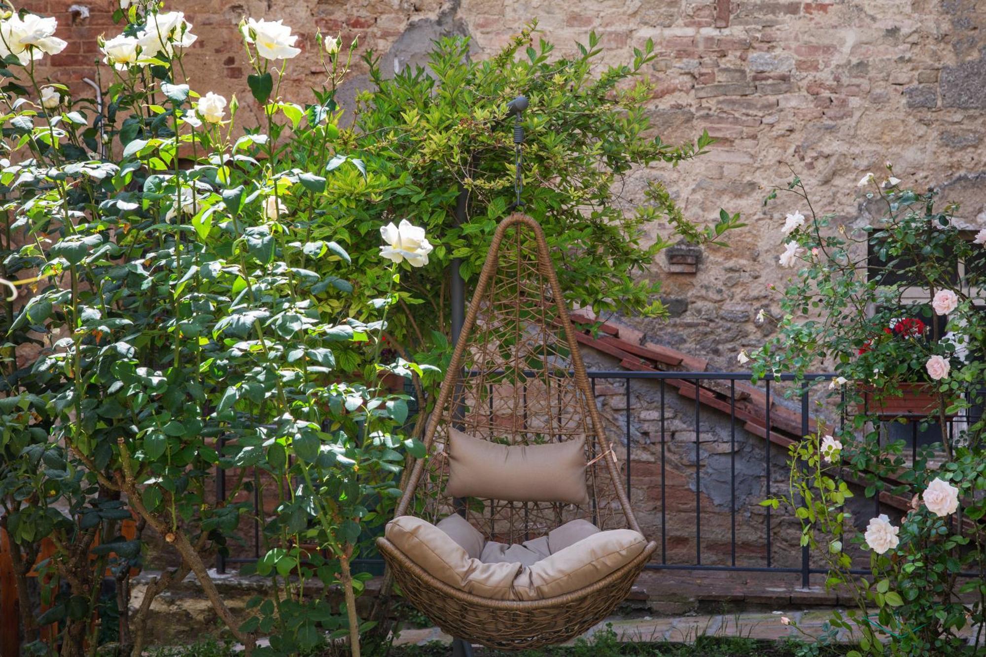 Il Cantuccio- Appartamento In Centro Con Giardino Βολτέρρα Εξωτερικό φωτογραφία