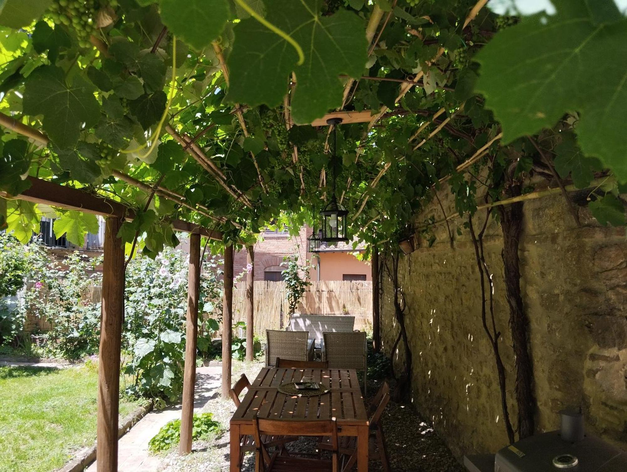 Il Cantuccio- Appartamento In Centro Con Giardino Βολτέρρα Εξωτερικό φωτογραφία